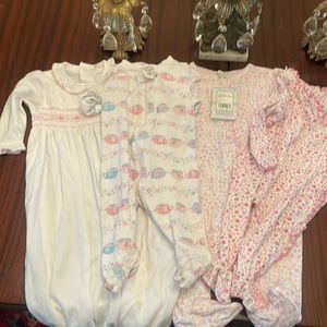 Kissy kissy girl lot of 4 (different sizes)
